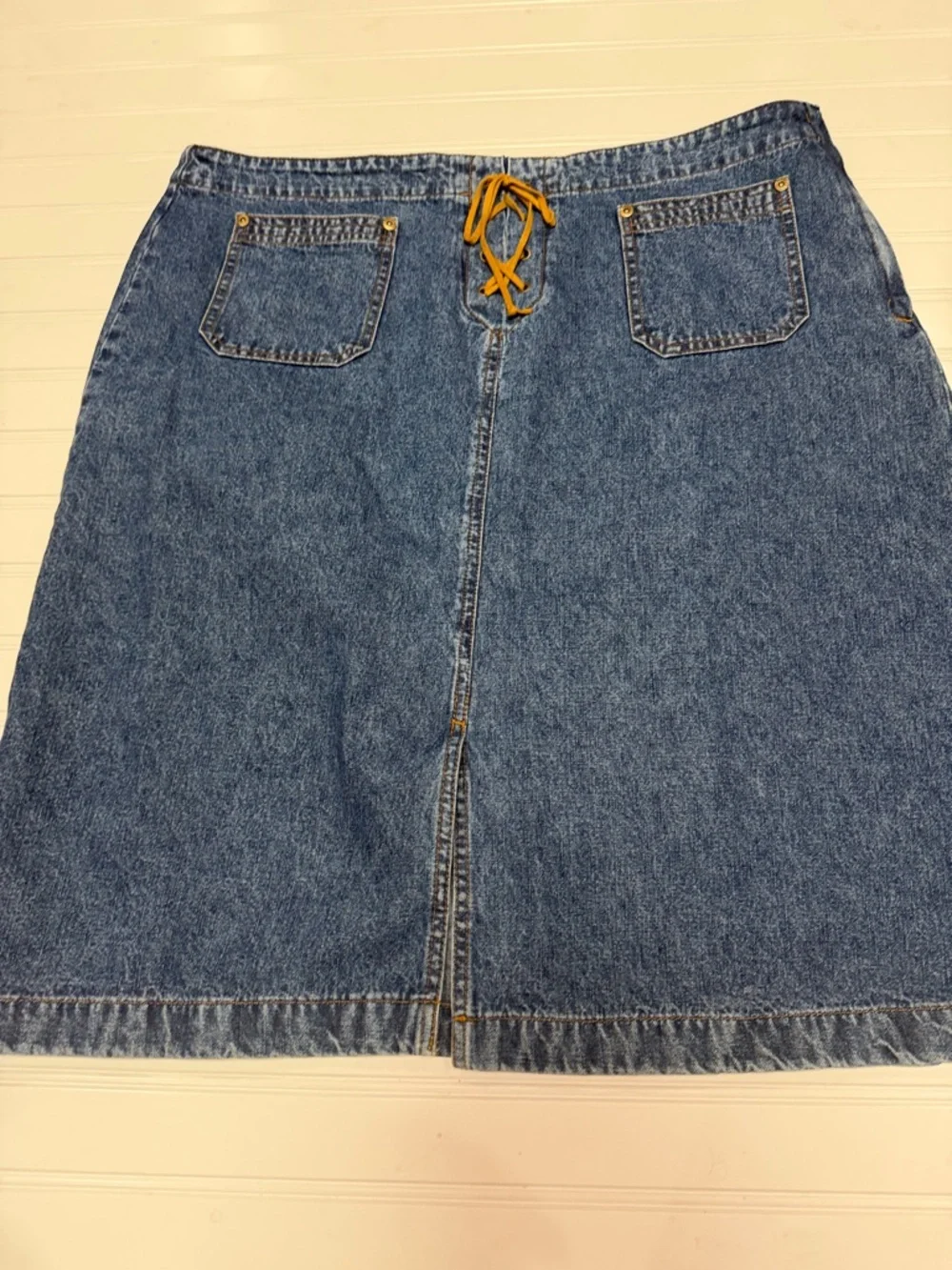 COVINGTON Denim Skirt Blue Lace-Up Front 100% Cotton Knee Length Skirt Size 18